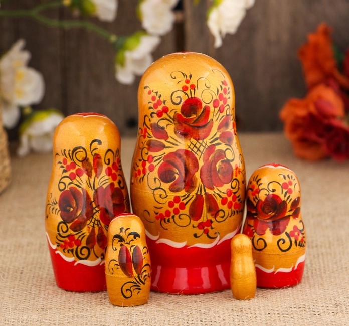 картинка Матрёшка «Цветы», золотой платок, 5 кукольная, 10 см, ручная работа от магазина ДетсадЯр