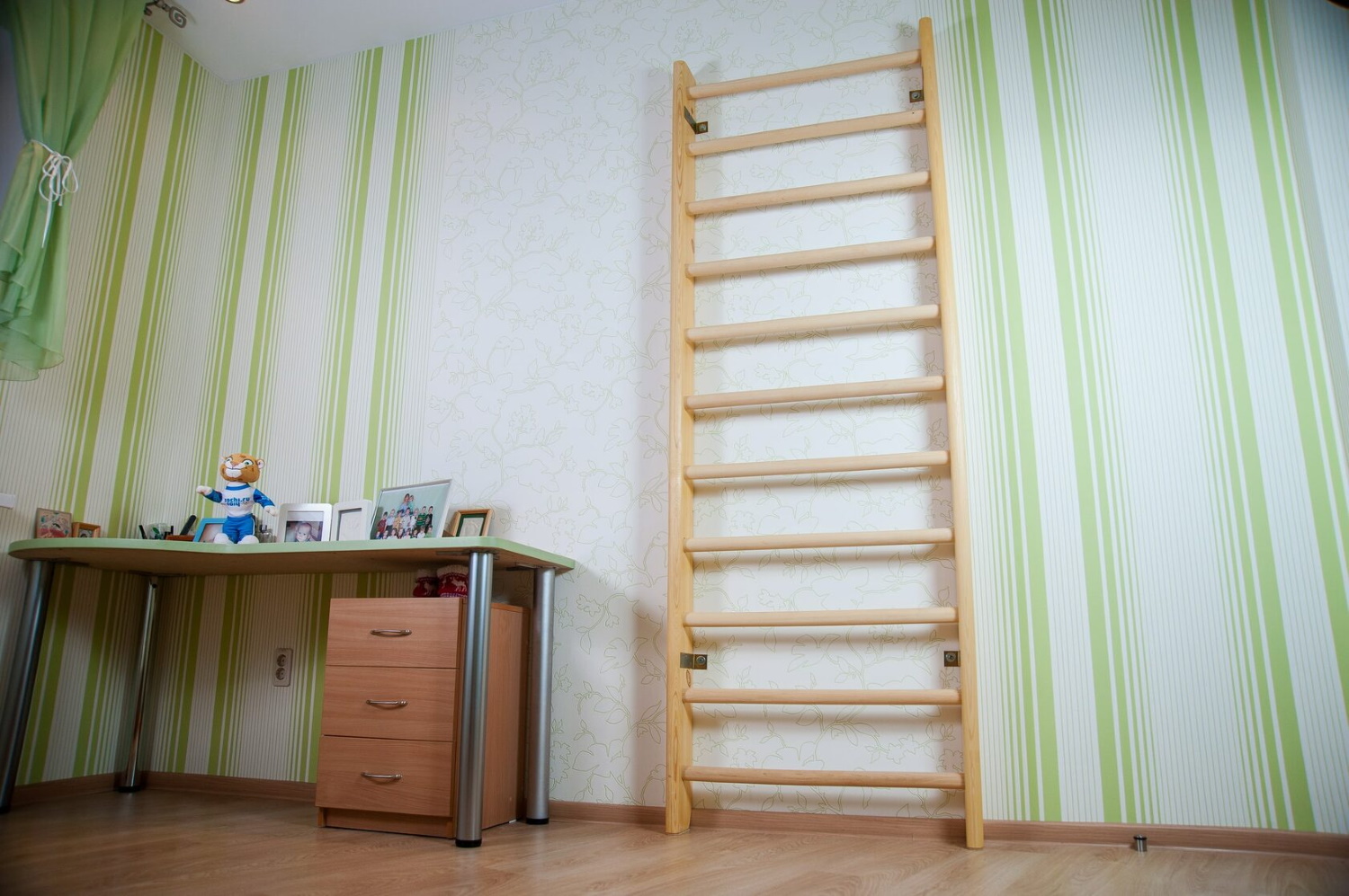 Стенка гимнастическая  3,2*1 м. ПА 